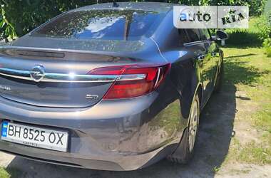 Седан Opel Insignia 2015 в Лубнах