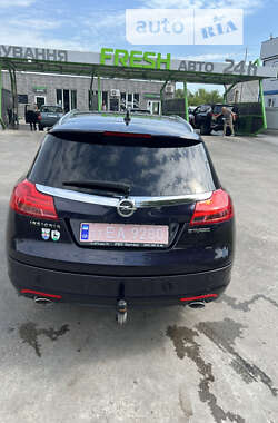 Универсал Opel Insignia 2012 в Новгород-Северском