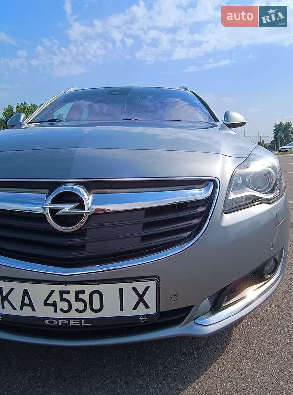 Универсал Opel Insignia 2014 в Киеве