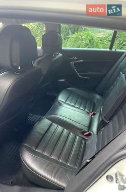 Універсал Opel Insignia 2011 в 