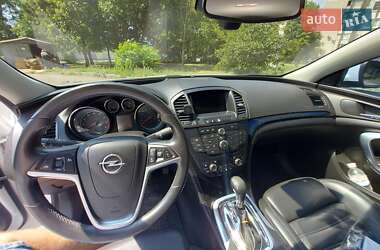 Универсал Opel Insignia 2011 в 