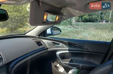 Универсал Opel Insignia 2011 в 
