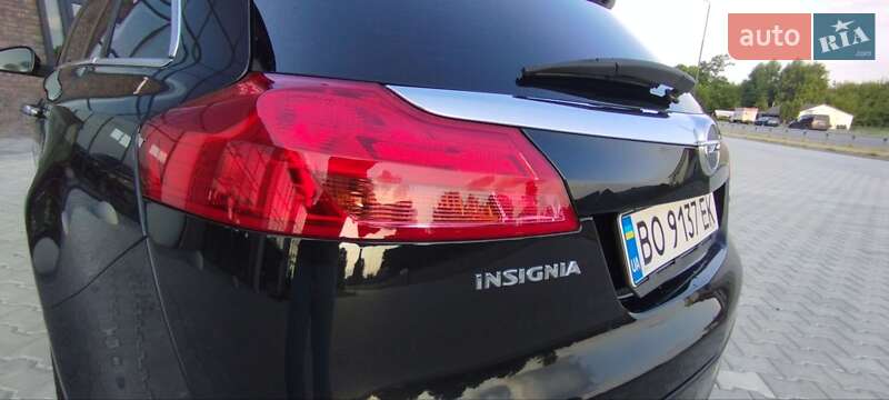 Універсал Opel Insignia 2013 в Тернополі
