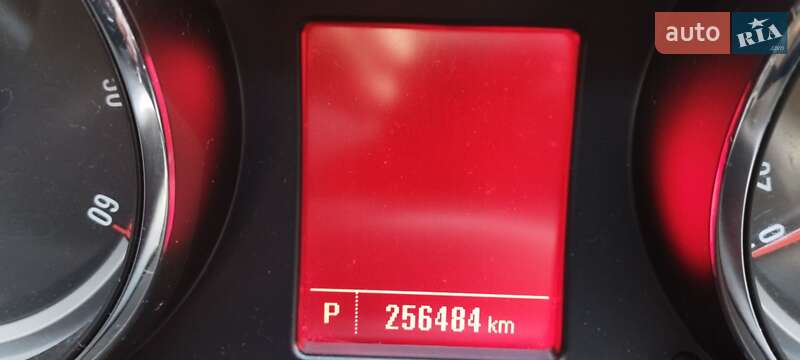 Універсал Opel Insignia 2013 в Тернополі