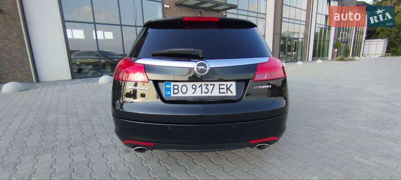 Універсал Opel Insignia 2013 в Тернополі