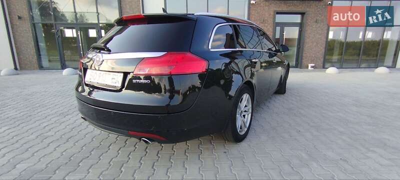 Універсал Opel Insignia 2013 в Тернополі