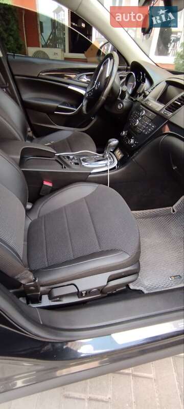 Універсал Opel Insignia 2013 в Тернополі