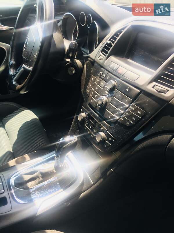 Ліфтбек Opel Insignia 2010 в Умані
