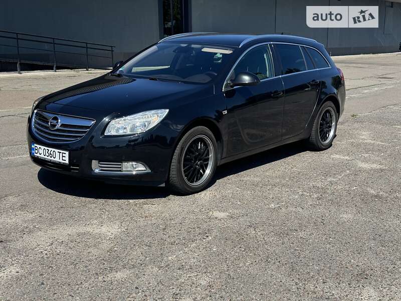 Універсал Opel Insignia 2013 в Львові