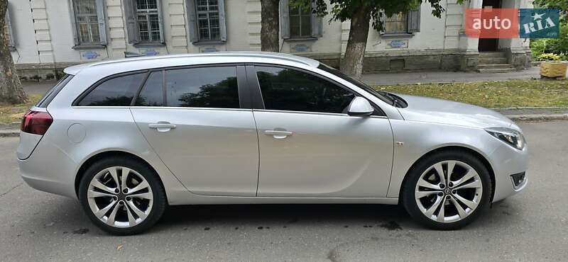 Универсал Opel Insignia 2015 в Черкассах