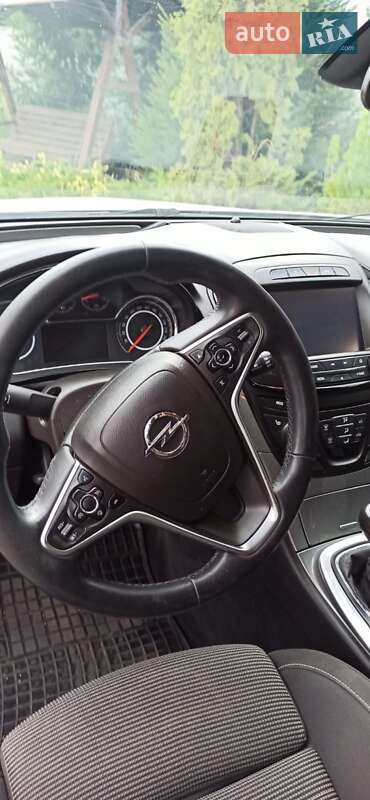 Универсал Opel Insignia 2016 в Тальном