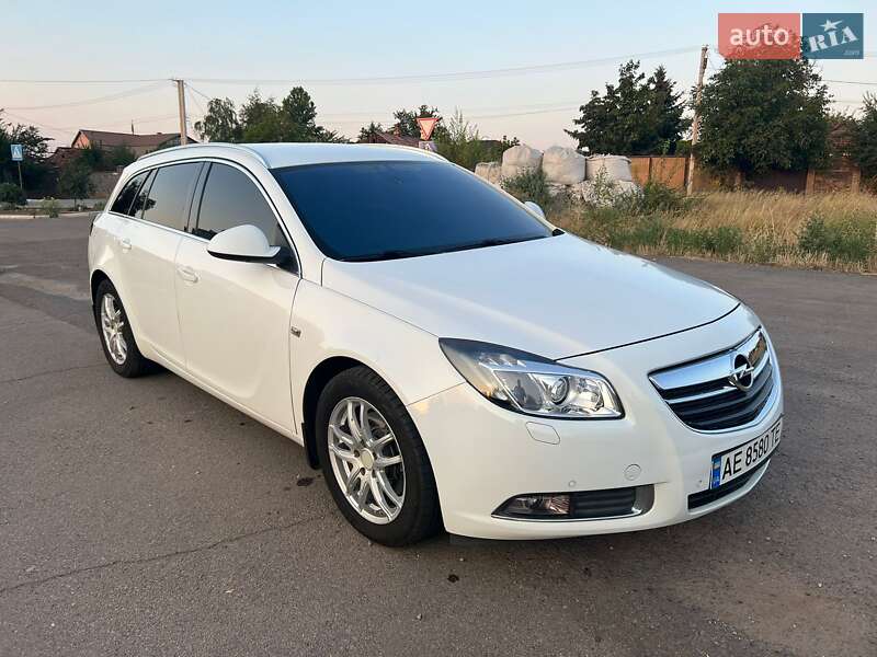Універсал Opel Insignia 2013 в Кривому Розі