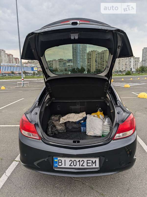 Ліфтбек Opel Insignia 2012 в Кременчуці