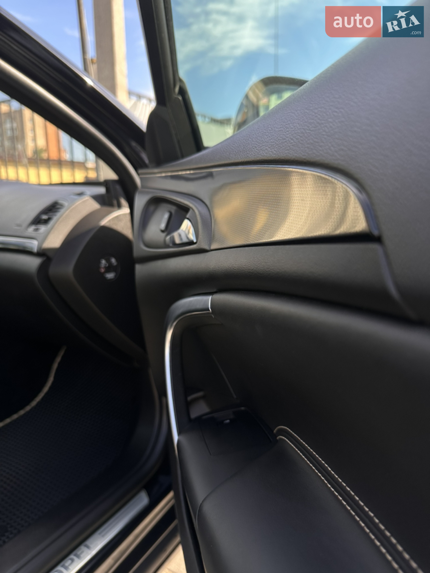2015 Opel Insignia - мініатюра 20