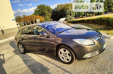 Универсал Opel Insignia 2012 в Вознесенске