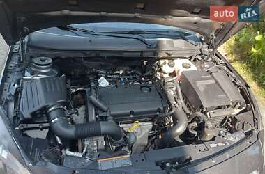 Лифтбек Opel Insignia 2010 в 
