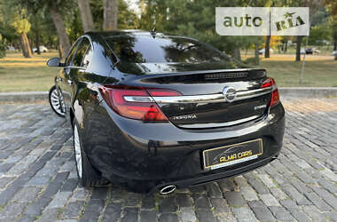 Седан Opel Insignia 2014 в Києві