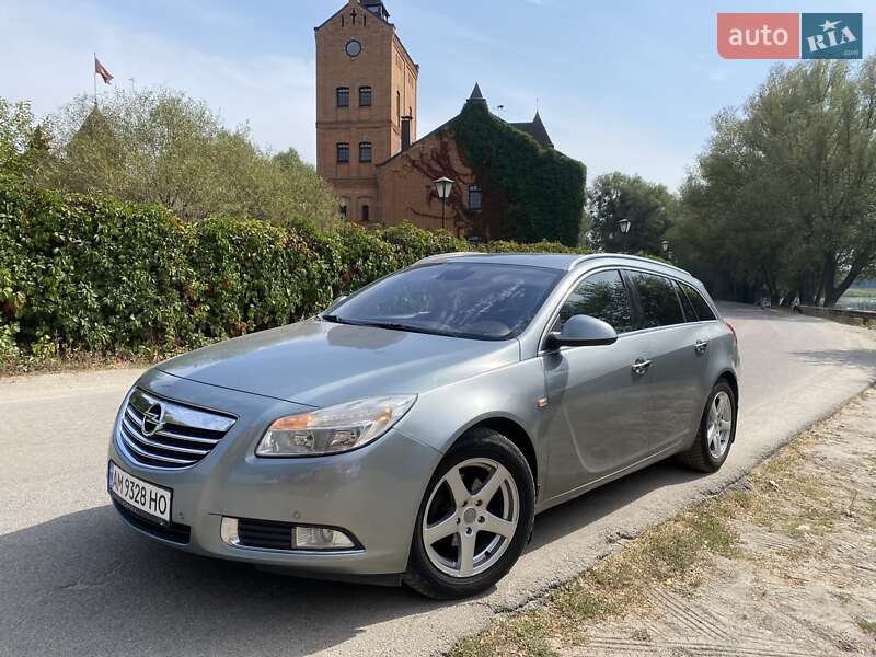 Универсал Opel Insignia 2009 в Житомире