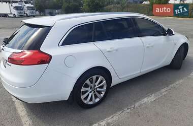 Універсал Opel Insignia 2013 в  фото 4 Універсал Opel Insignia 2013 в