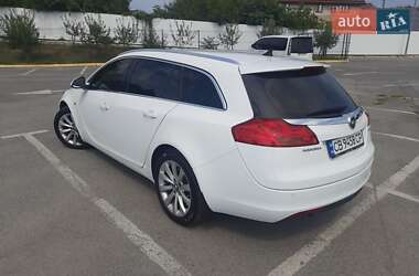 Універсал Opel Insignia 2013 в Ужгороді