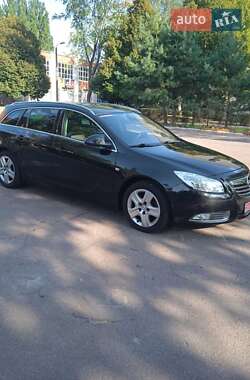 Універсал Opel Insignia 2010 в Чернігові