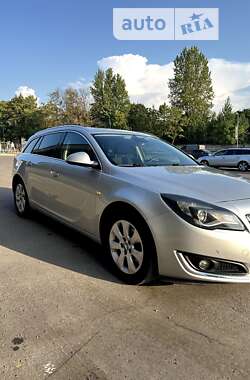 Универсал Opel Insignia 2015 в Львове