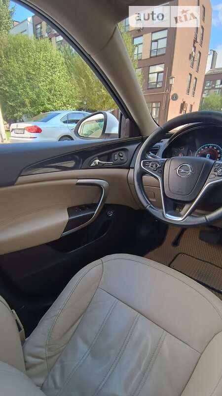 Универсал Opel Insignia 2013 в Киеве