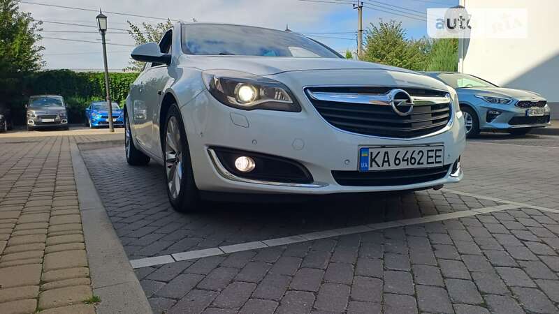 Универсал Opel Insignia 2013 в Киеве