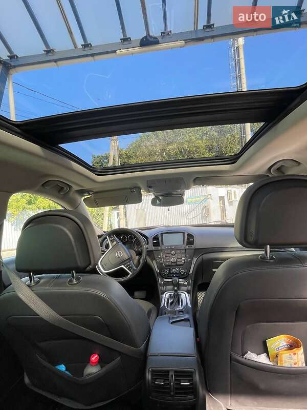 Универсал Opel Insignia 2011 в Чугуеве