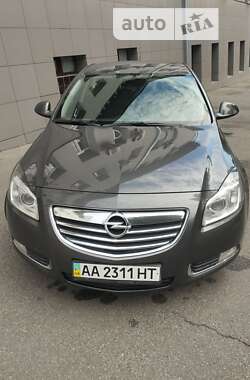 Седан Opel Insignia 2010 в Киеве