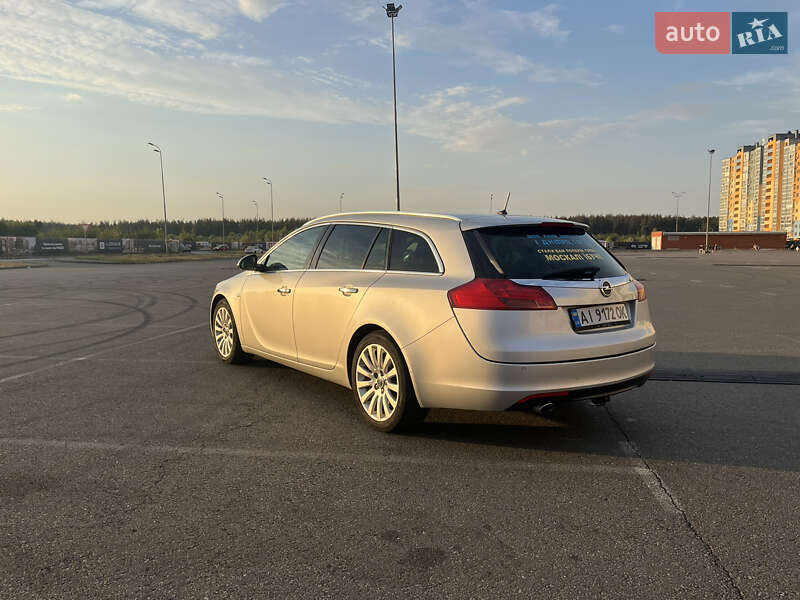 Універсал Opel Insignia 2010 в Києві