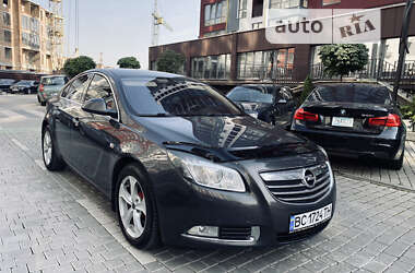 Ліфтбек Opel Insignia 2012 в Івано-Франківську