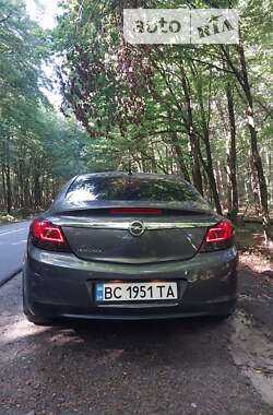 Седан Opel Insignia 2009 в Львове