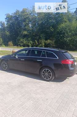 Універсал Opel Insignia 2011 в Яворові