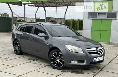 Универсал Opel Insignia 2011 в Хусте