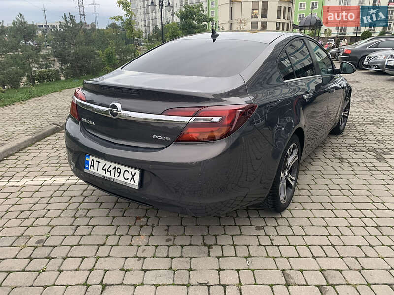 Седан Opel Insignia 2015 в Івано-Франківську