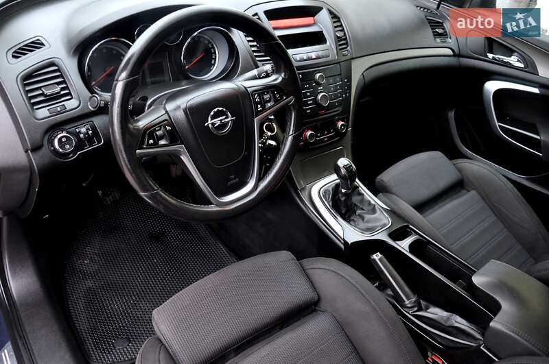 Универсал Opel Insignia 2009 в Львове