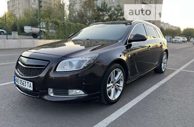 Універсал Opel Insignia 2012 в Дніпрі