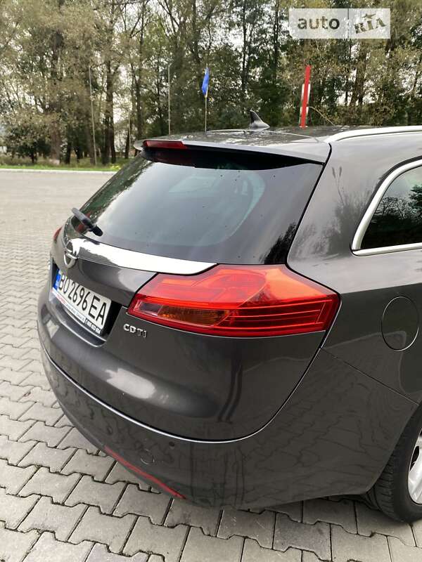 Универсал Opel Insignia 2012 в Залещиках