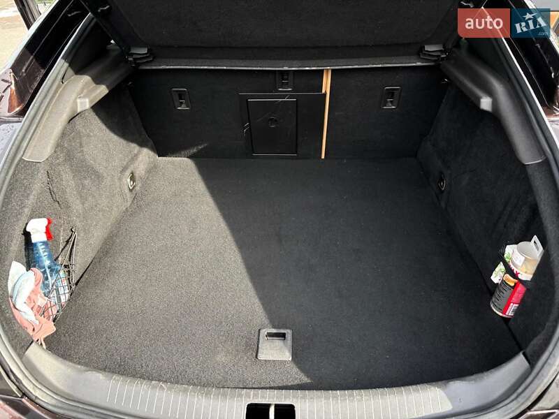 Седан Opel Insignia 2016 в Кременчуці