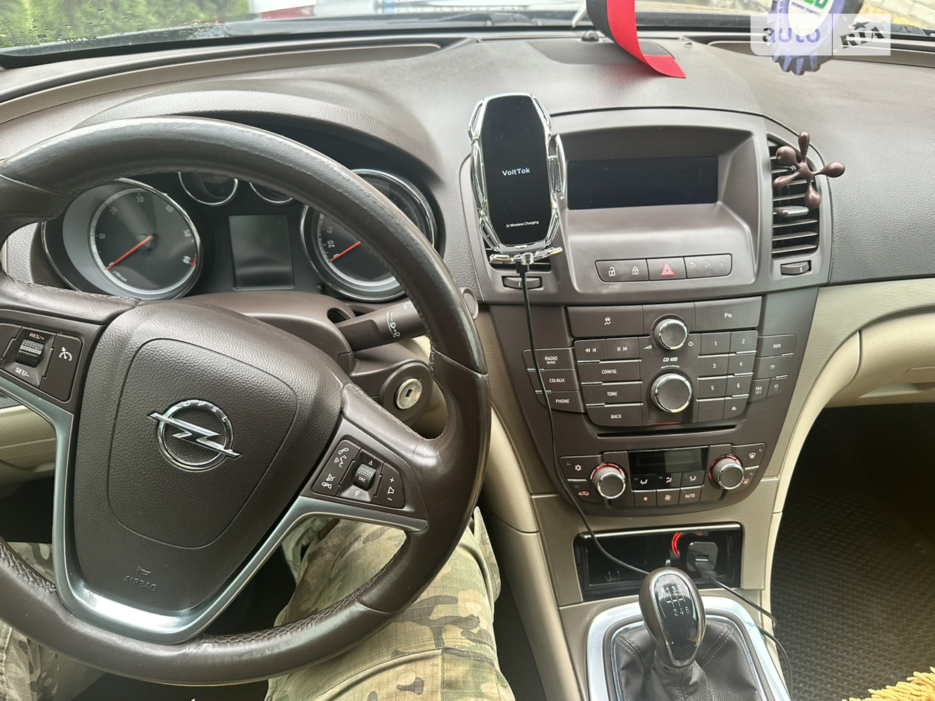 2010 Opel Insignia - мініатюра 8