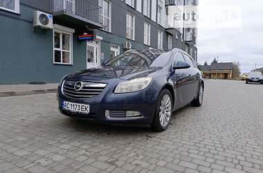 Универсал Opel Insignia 2010 в Камне-Каширском