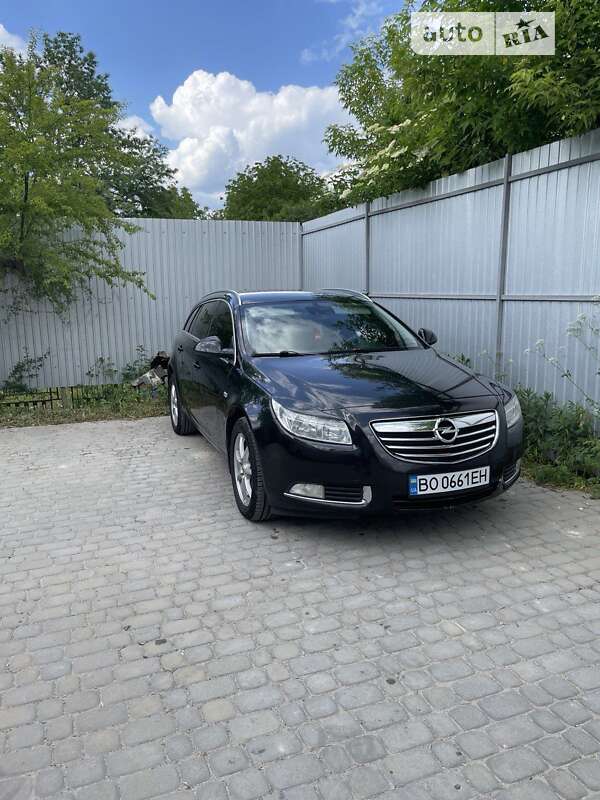 Opel Insignia 2011