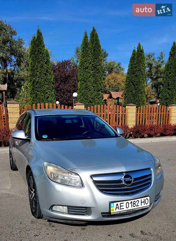 Универсал Opel Insignia 2011 в Днепре