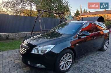 Универсал Opel Insignia 2011 в 