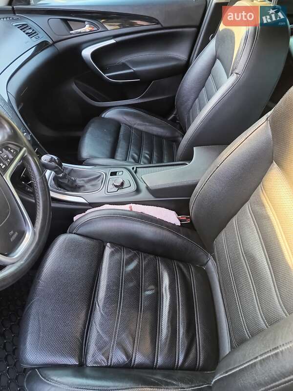 Універсал Opel Insignia 2012 в Івано-Франківську