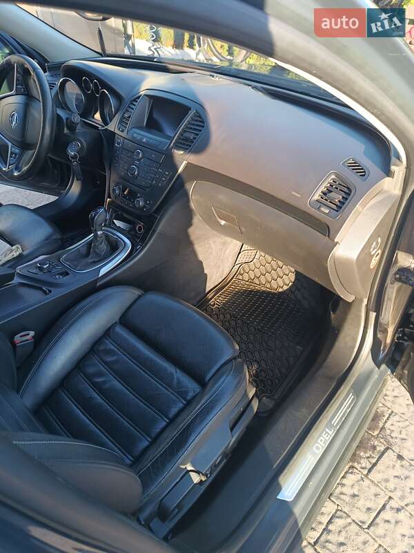 Універсал Opel Insignia 2012 в Івано-Франківську