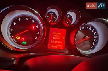Універсал Opel Insignia 2011 в Сумах