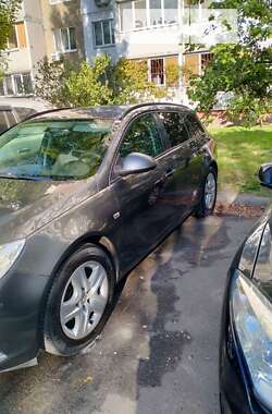 Универсал Opel Insignia 2011 в 