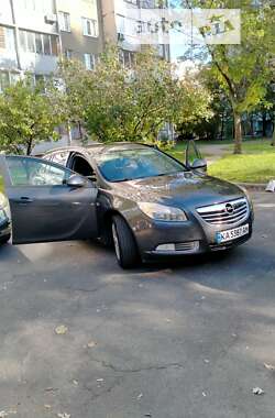 Универсал Opel Insignia 2011 в 